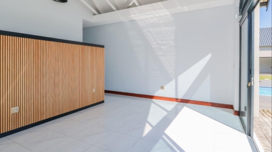 5 Bedroom Property for Sale in Leloko Lifestyle Estate North West